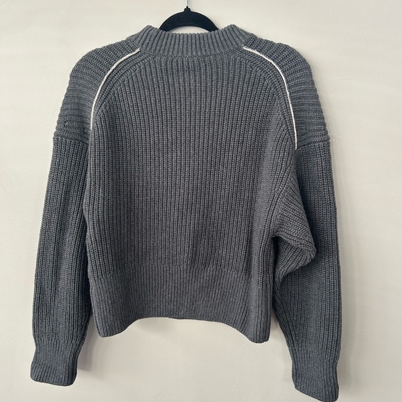 Everlane Gray Crew Neck Sweater - Picture 4 of 6